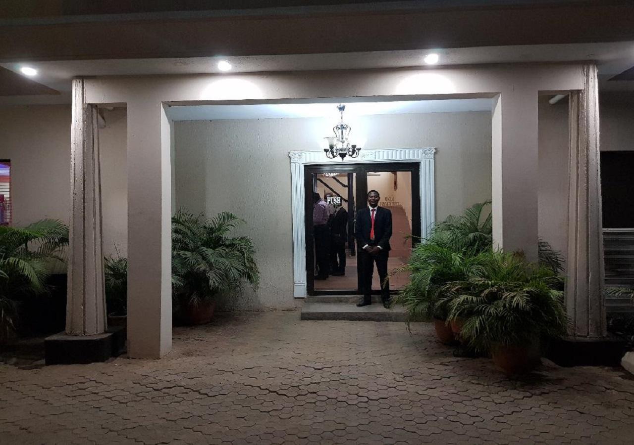 Citilodge Hotel & Conference Centre Newly Renovated Abuja Exterior photo